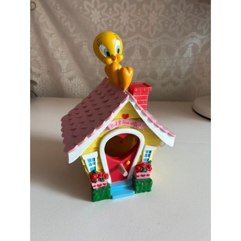 Vintage 90s Warner Bros Tweety Bird Bed & Bweakfast Looney Tunes Collectible
